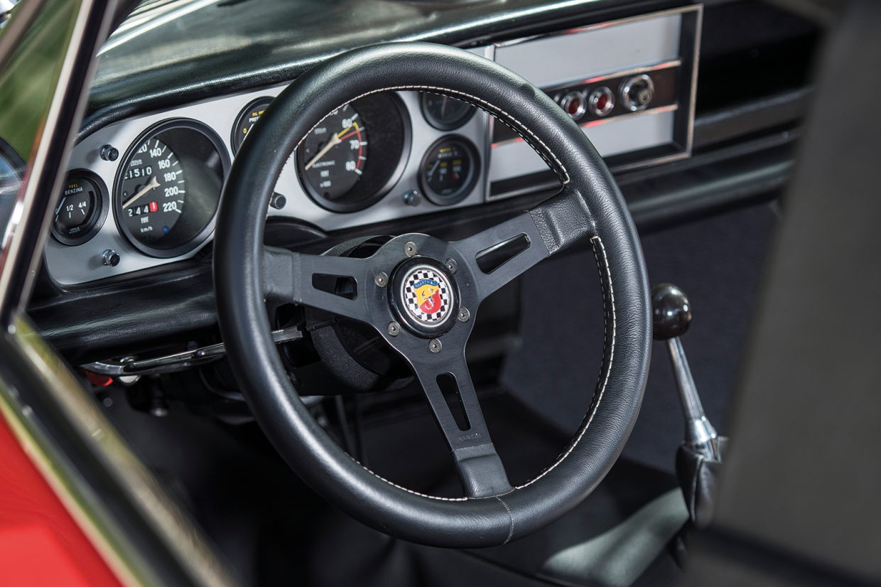 fiat 124 abarth steering wheel